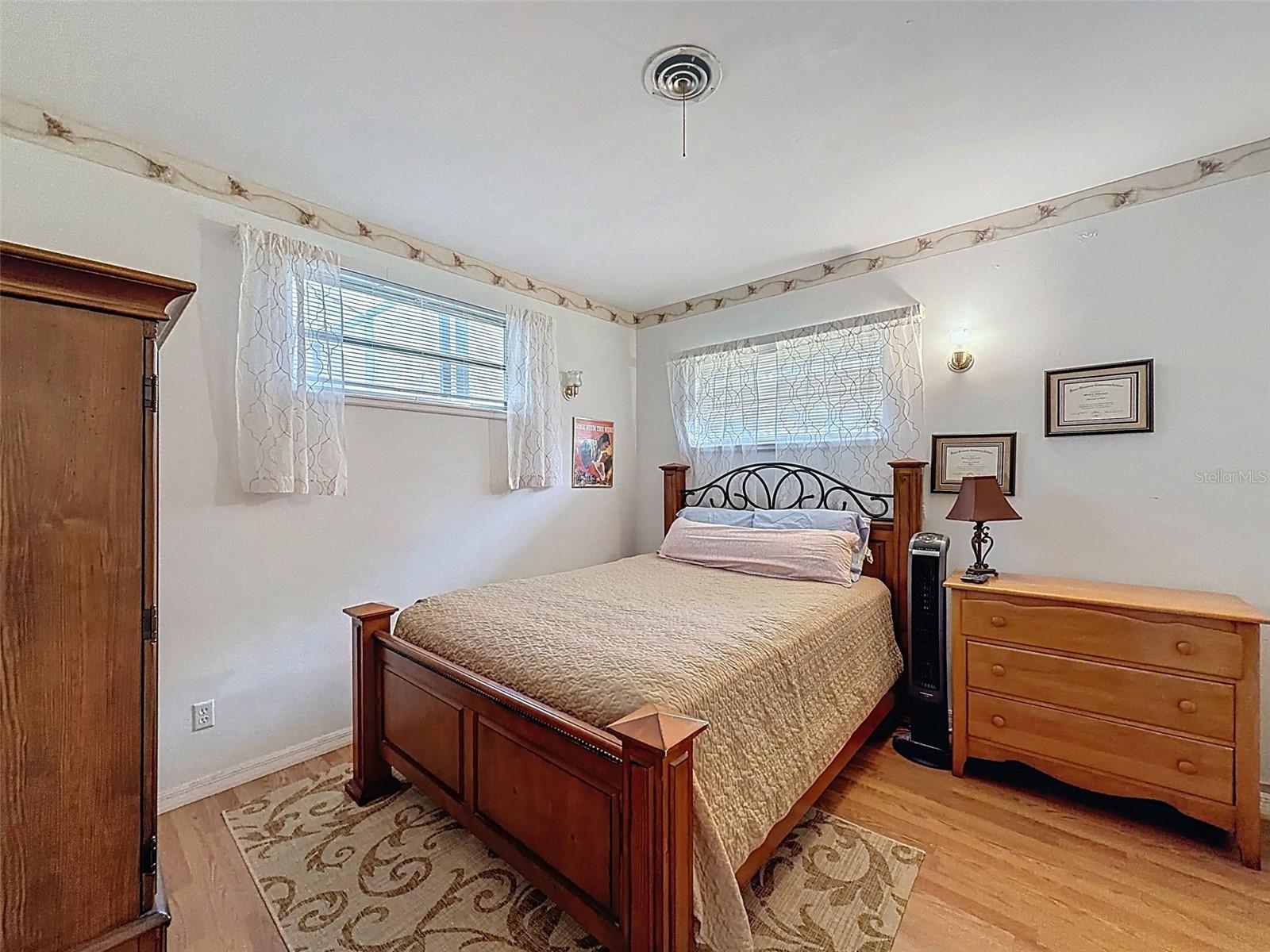 LAKEWOOD - Residential