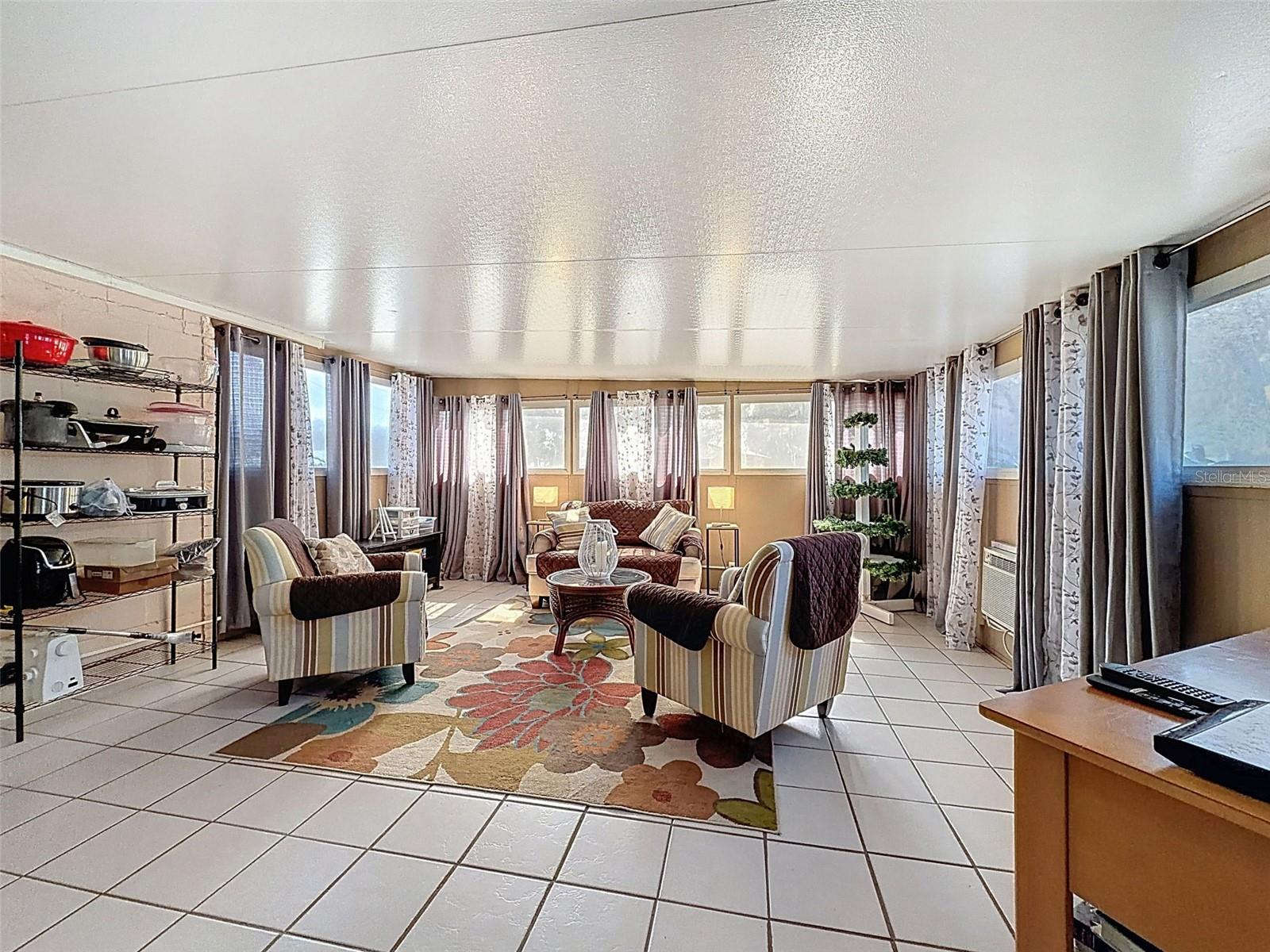 LAKEWOOD - Residential