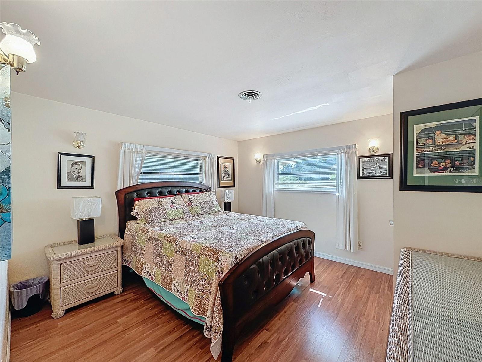 LAKEWOOD - Residential