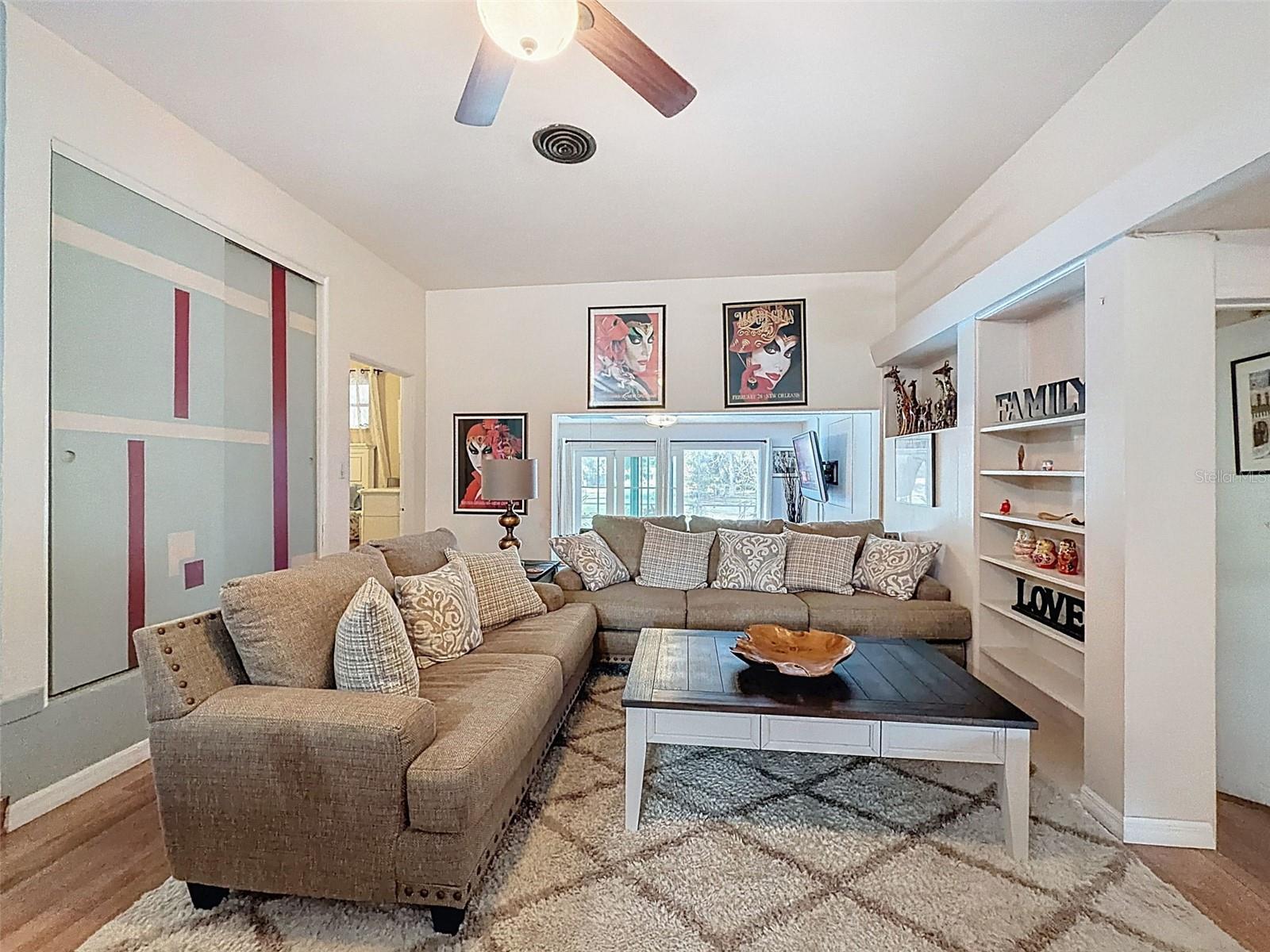 LAKEWOOD - Residential