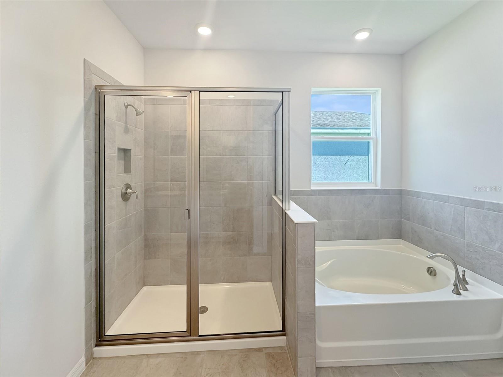CODDINGTON PH II - Residential Lease