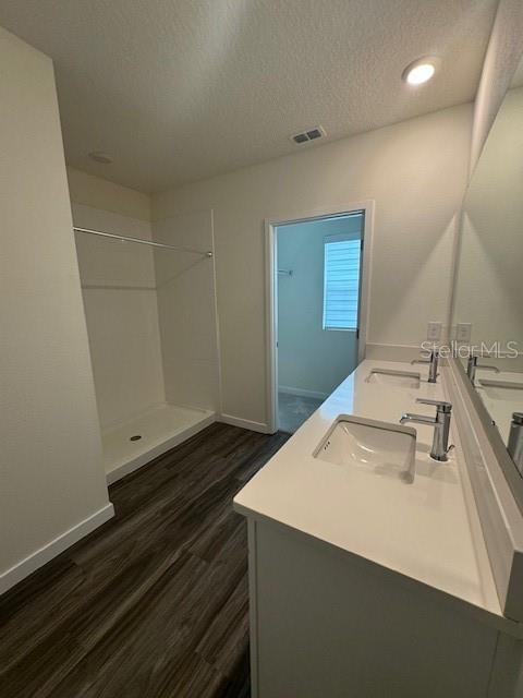 SUMMERLY - Residential Lease