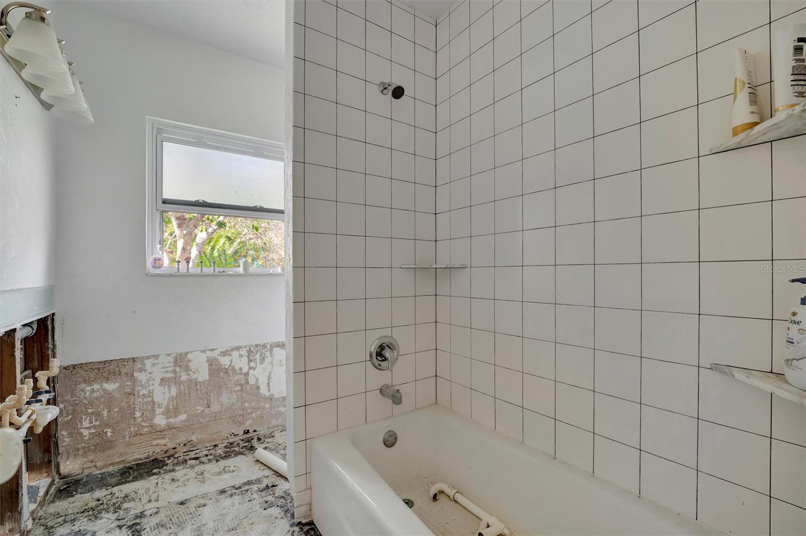 HERON LAGOON LODGES - Land