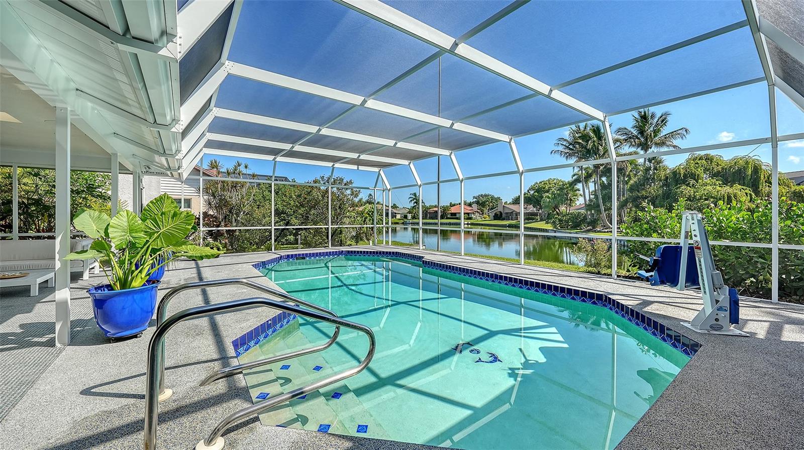 PALM AIRE / COUNTRY LAKES - Residential