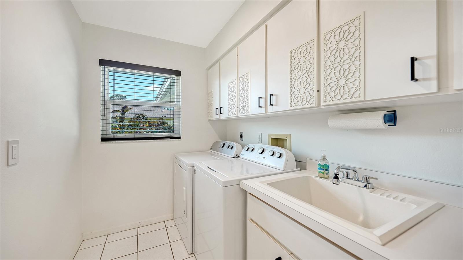 PALM AIRE / COUNTRY LAKES - Residential