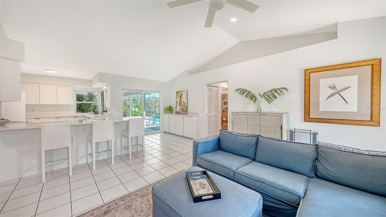 PALM AIRE / COUNTRY LAKES - Residential