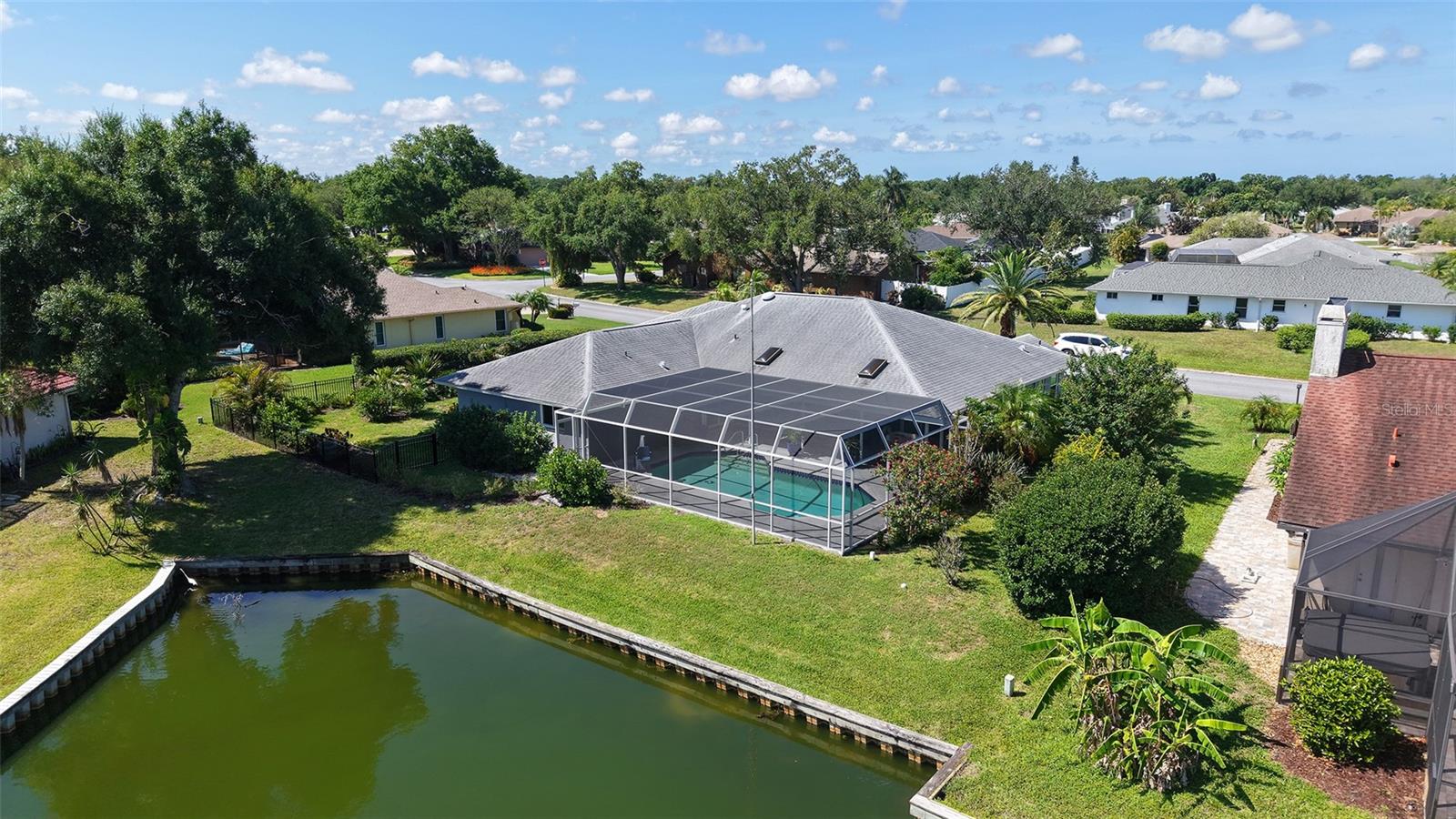 PALM AIRE / COUNTRY LAKES - Residential