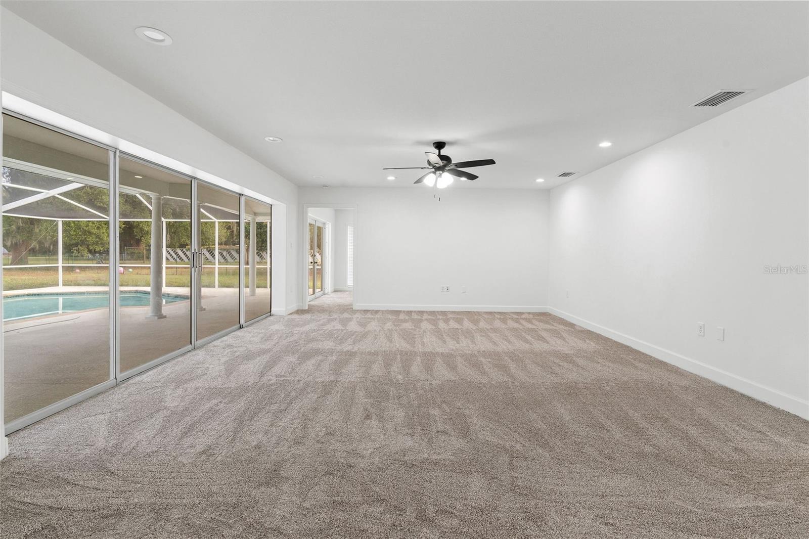 VAN SANT SUB - Residential