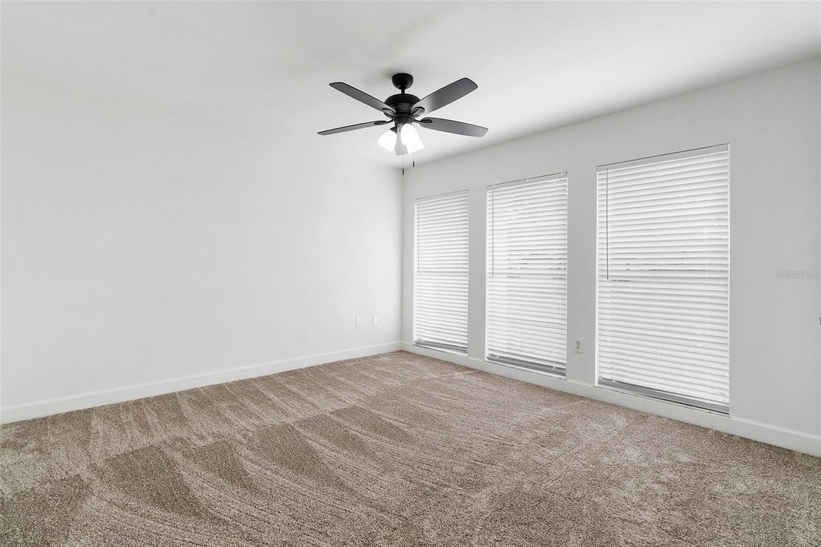 VAN SANT SUB - Residential