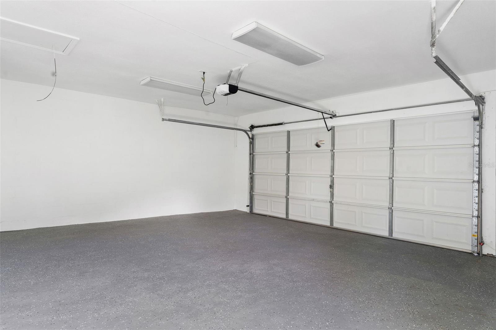 VAN SANT SUB - Residential