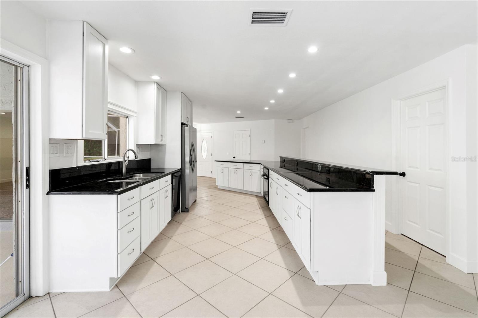 VAN SANT SUB - Residential