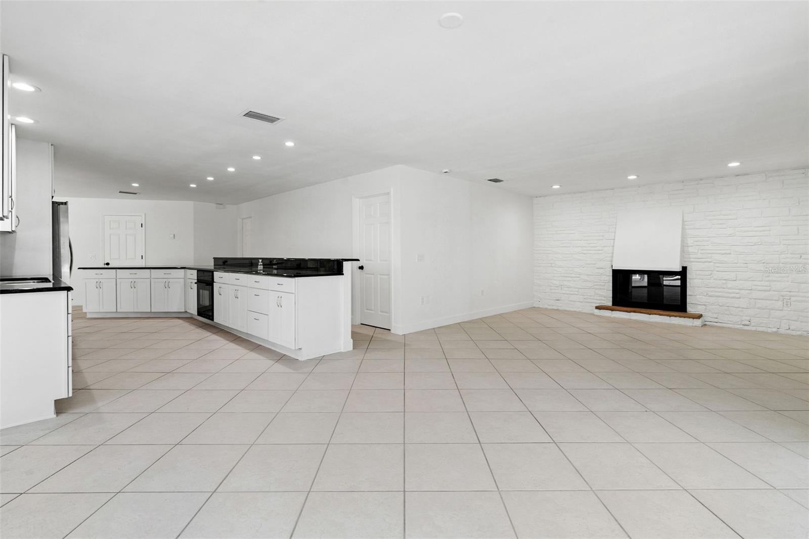 VAN SANT SUB - Residential