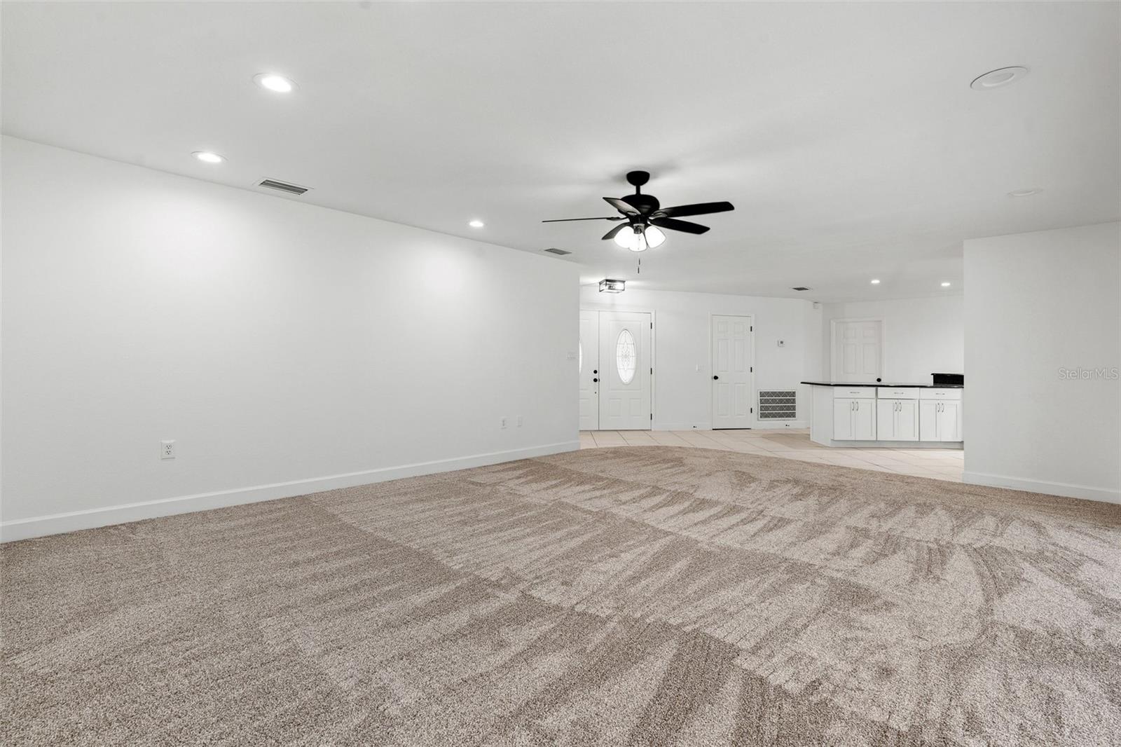 VAN SANT SUB - Residential