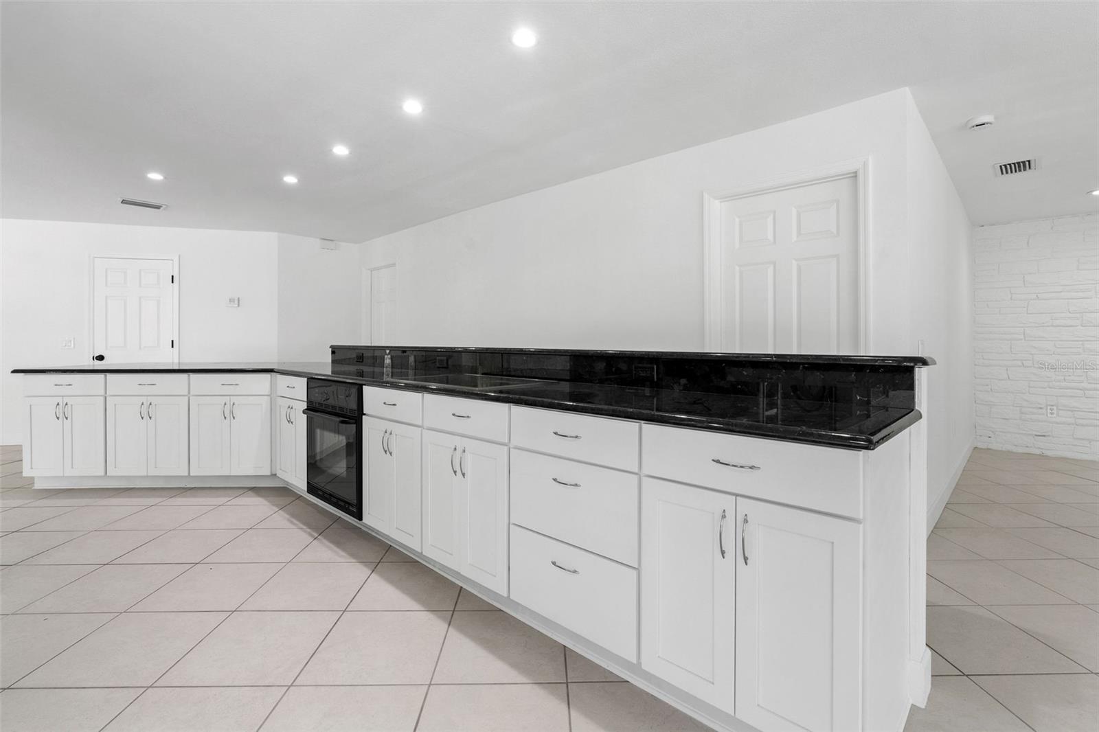 VAN SANT SUB - Residential