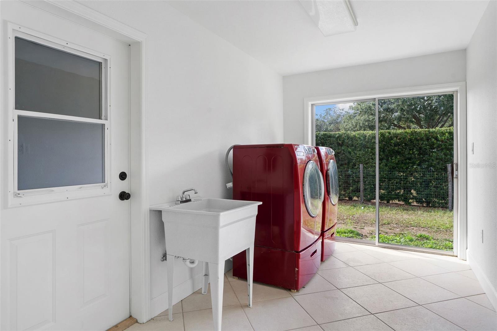 VAN SANT SUB - Residential