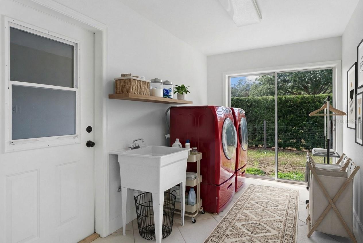 VAN SANT SUB - Residential