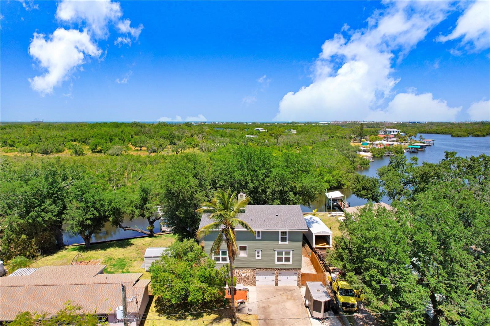 2635 MANATEE HARBOR DRIVE