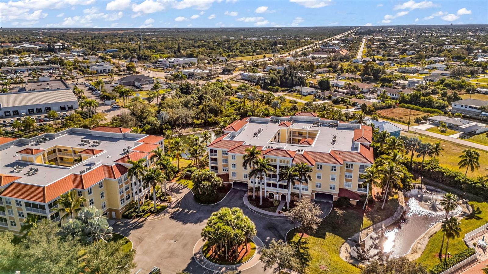 FOUNTAIN COURT BLDG 02 - Residential