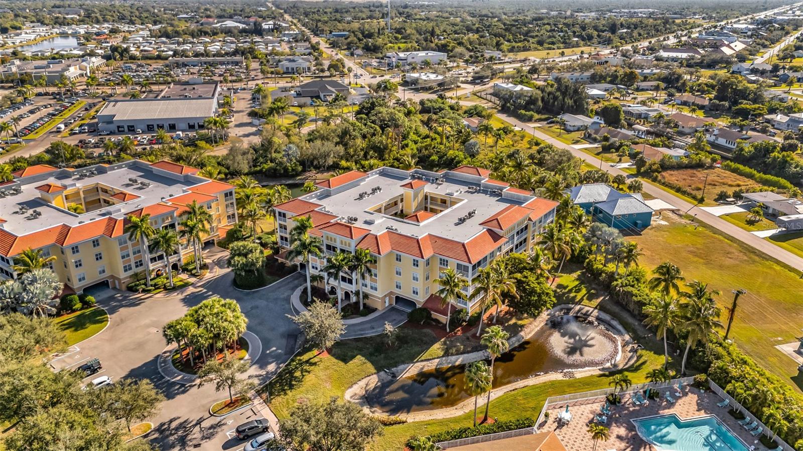 FOUNTAIN COURT BLDG 02 - Residential