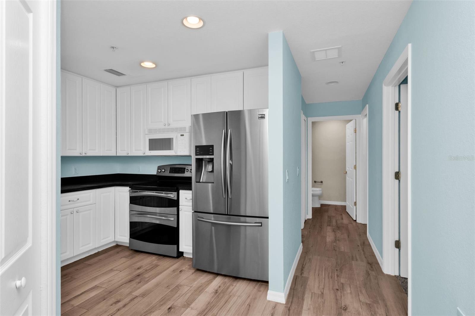 FOUNTAIN COURT BLDG 02 - Residential