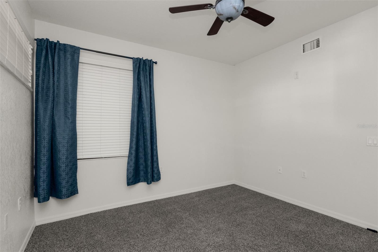 FOUNTAIN COURT BLDG 02 - Residential