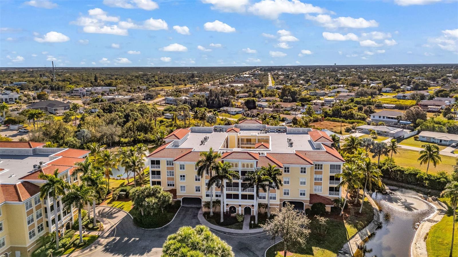 FOUNTAIN COURT BLDG 02 - Residential