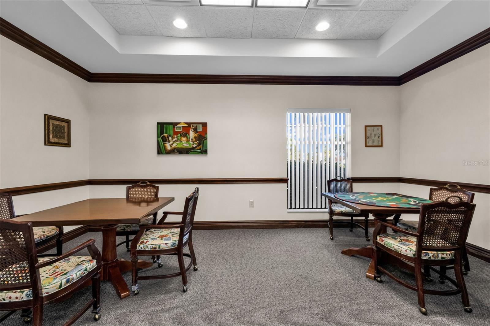 FOUNTAIN COURT BLDG 02 - Residential