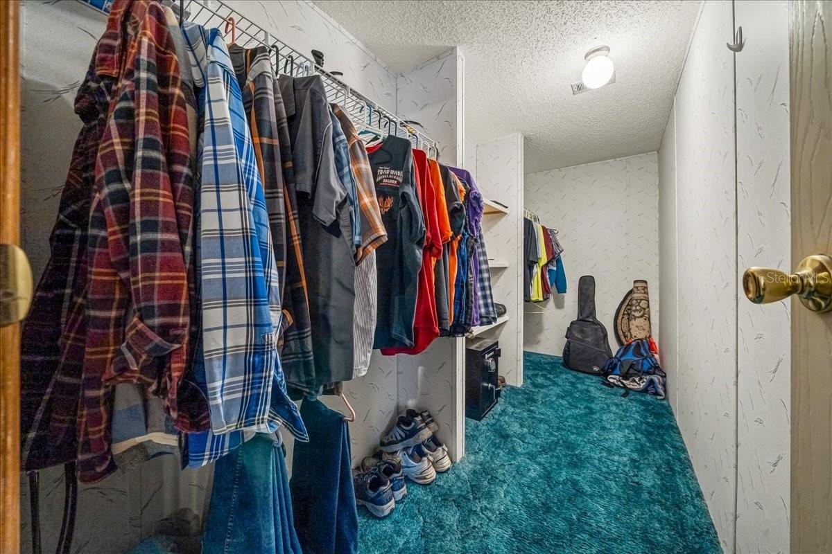 MEADOW BROOK RANCHES - Residential