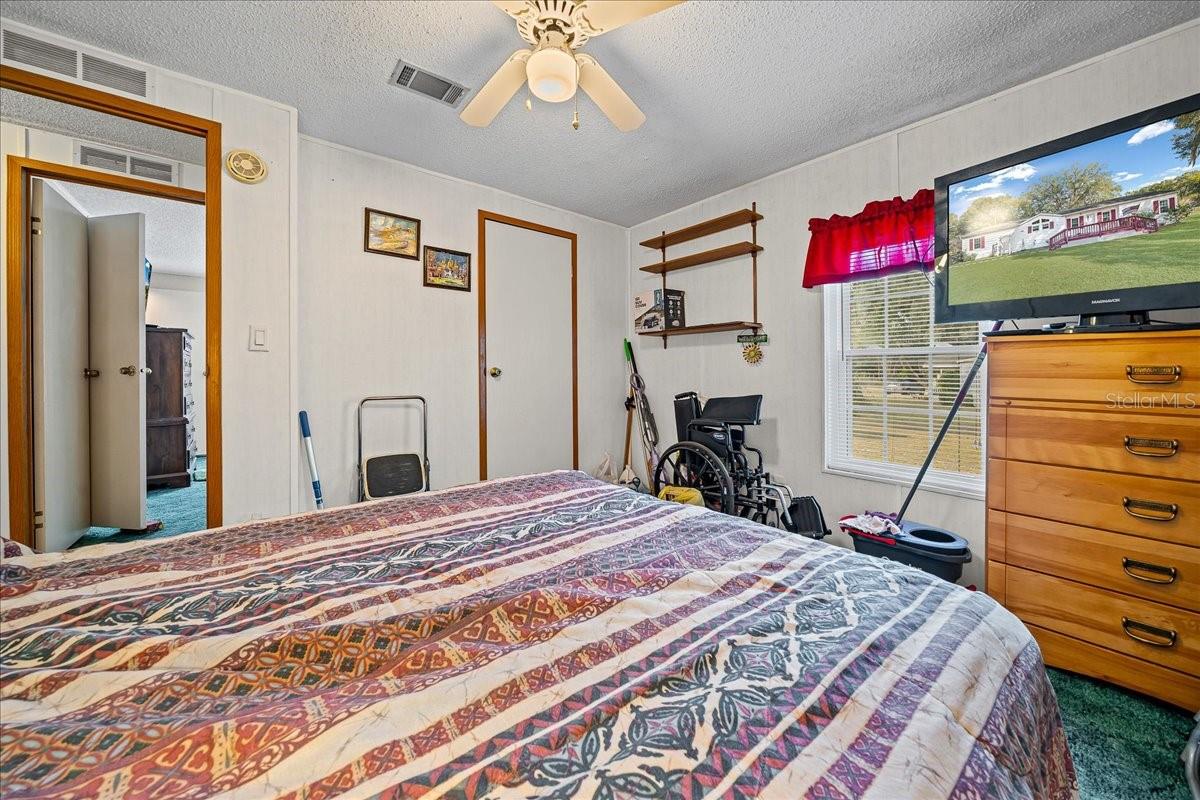 MEADOW BROOK RANCHES - Residential