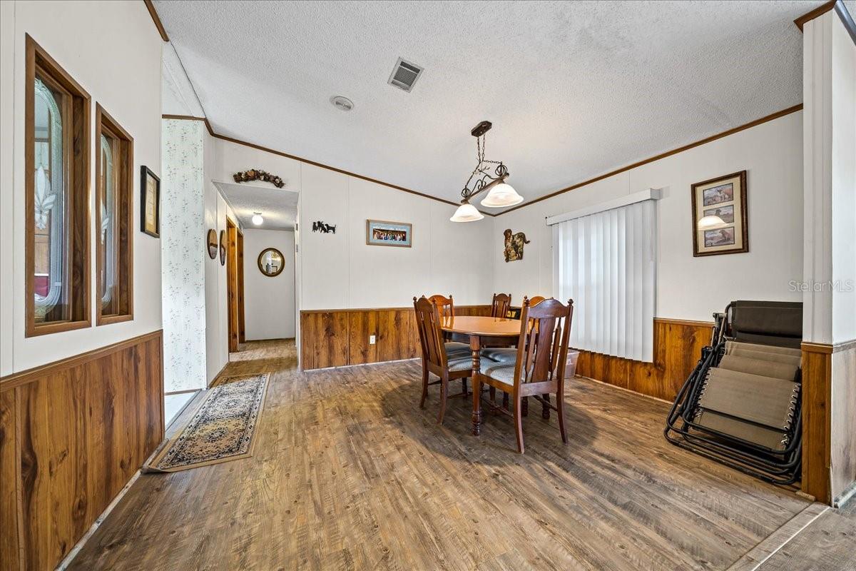 MEADOW BROOK RANCHES - Residential