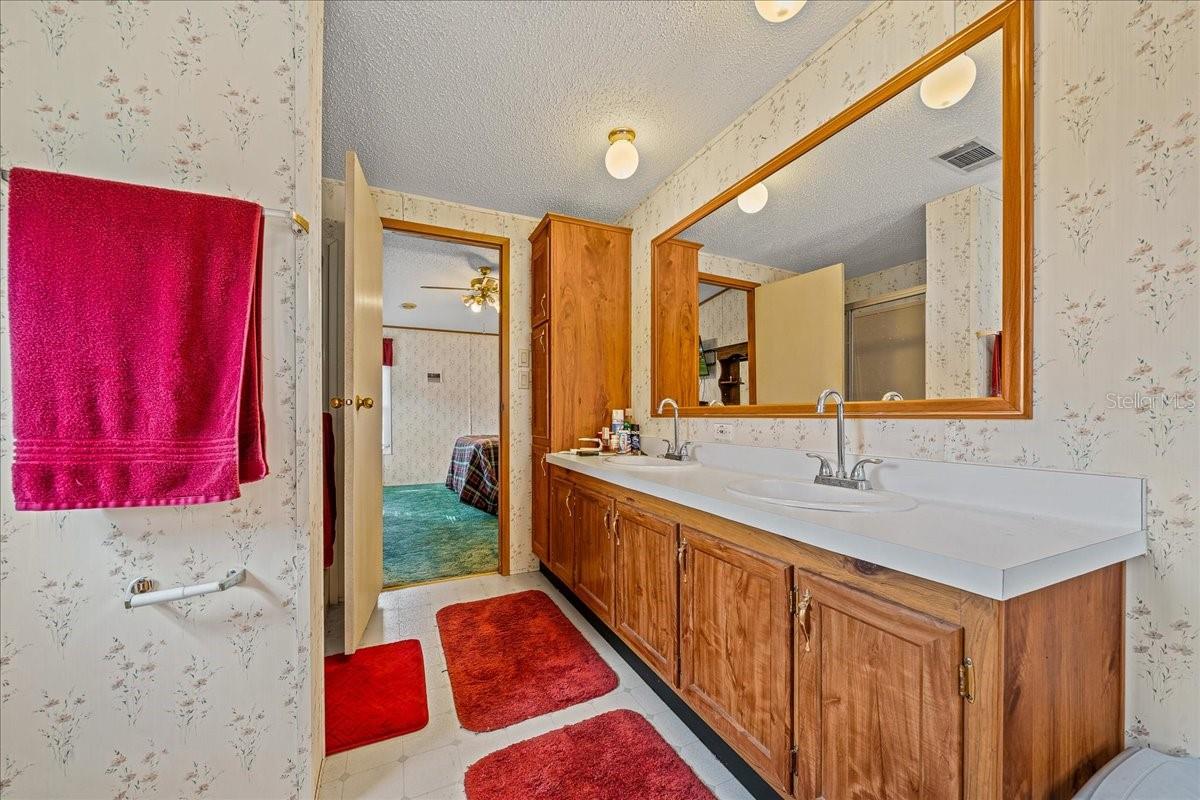 MEADOW BROOK RANCHES - Residential