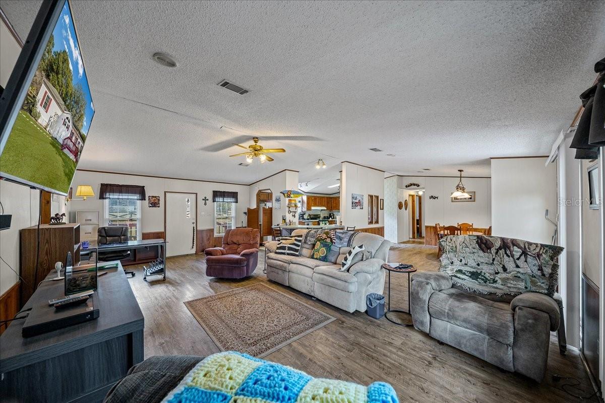 MEADOW BROOK RANCHES - Residential