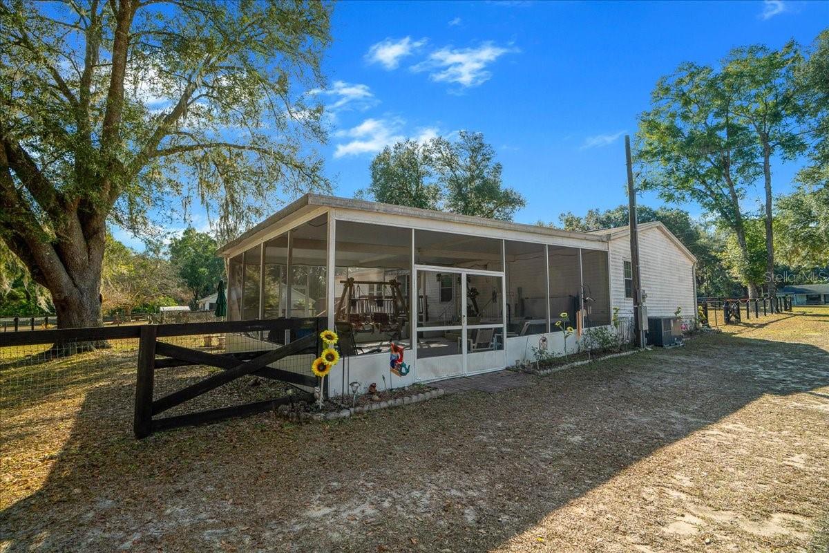 MEADOW BROOK RANCHES - Residential