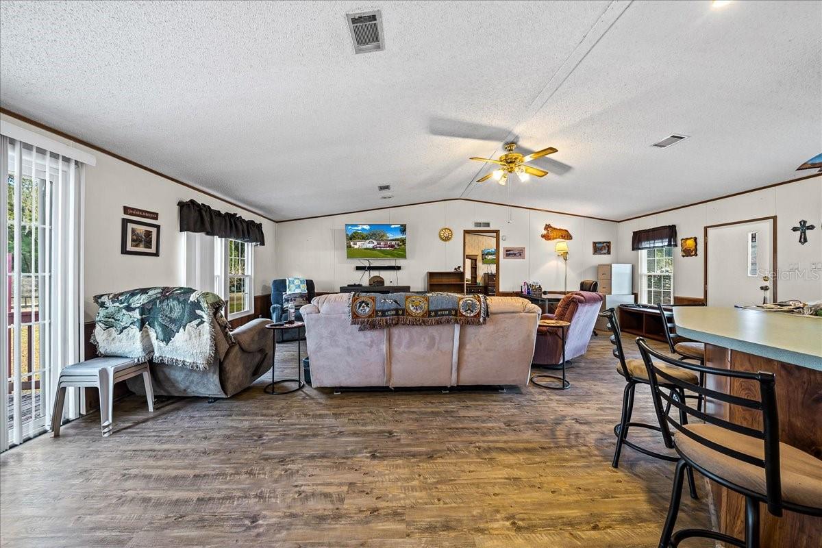 MEADOW BROOK RANCHES - Residential