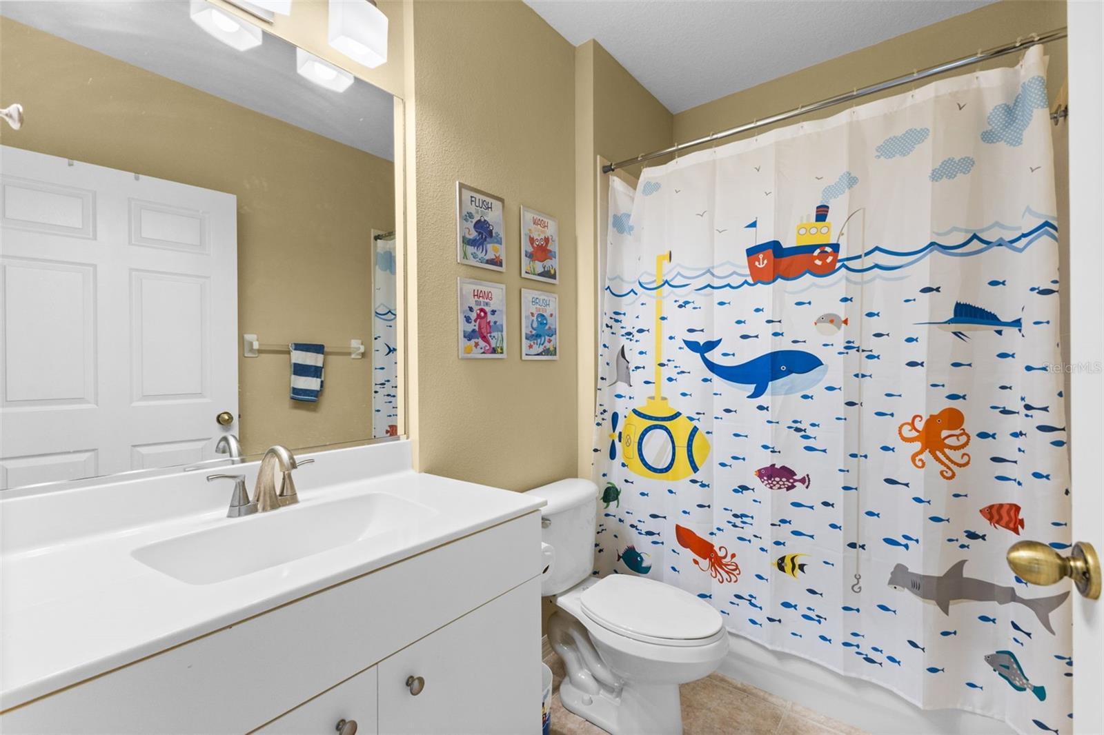 GARDENS VI/WATERSIDE VILLAGE - Residential