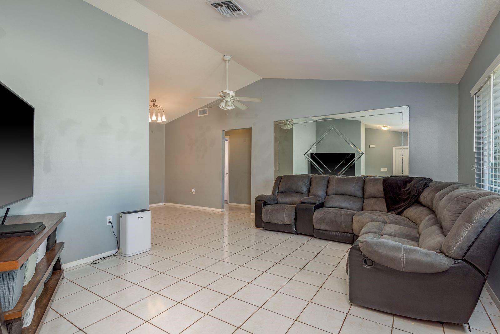 8120 BUTTONBALL LANE