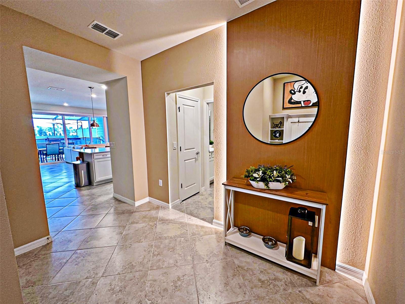 WINDSOR CAY - Residential
