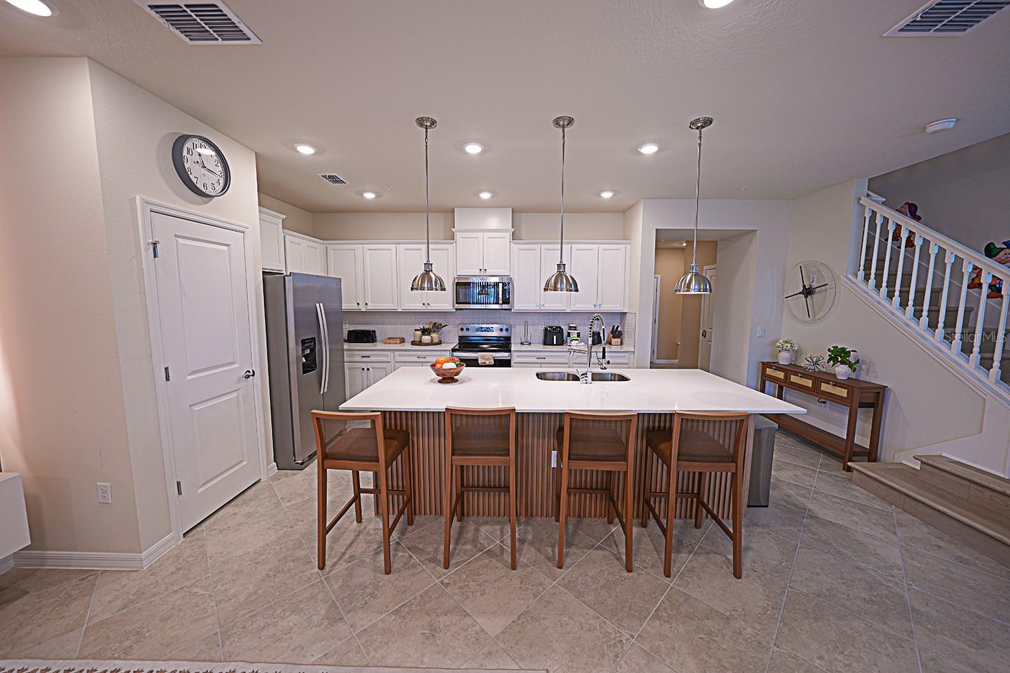 WINDSOR CAY - Residential