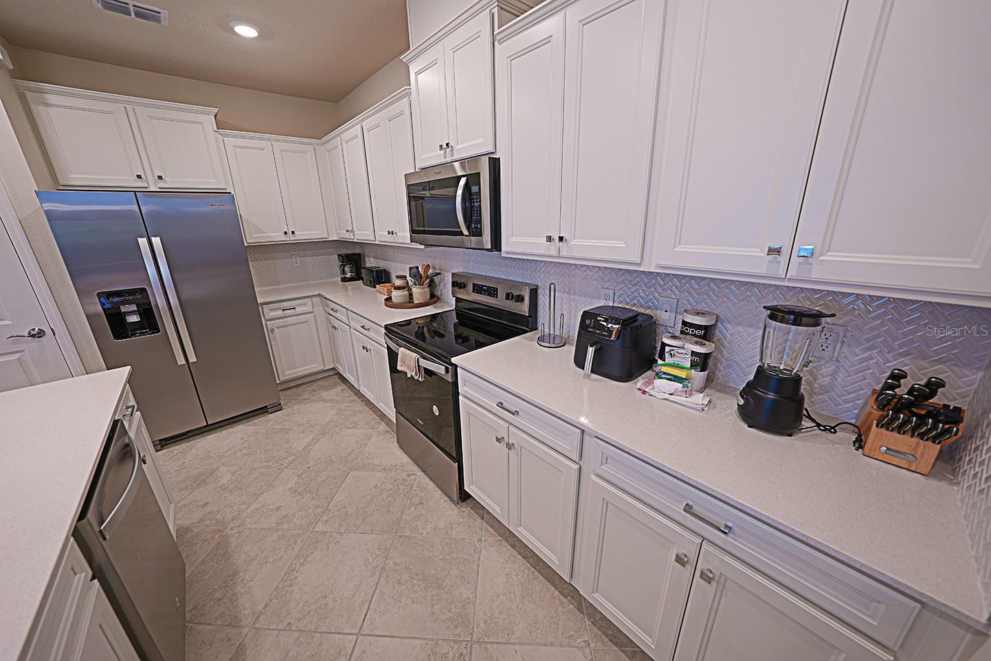 WINDSOR CAY - Residential