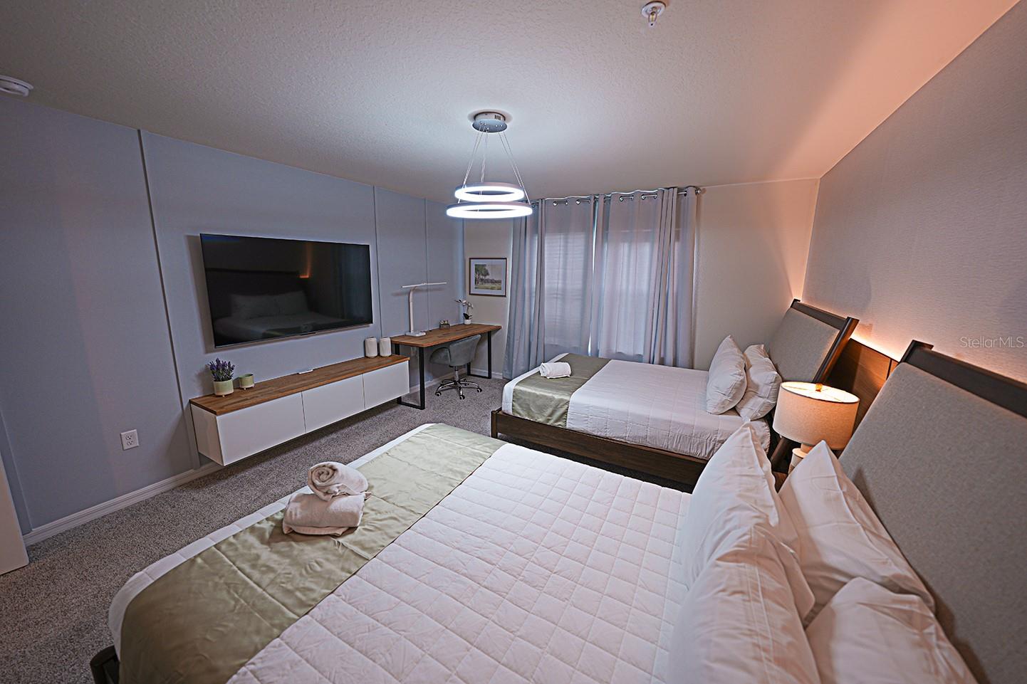 WINDSOR CAY - Residential