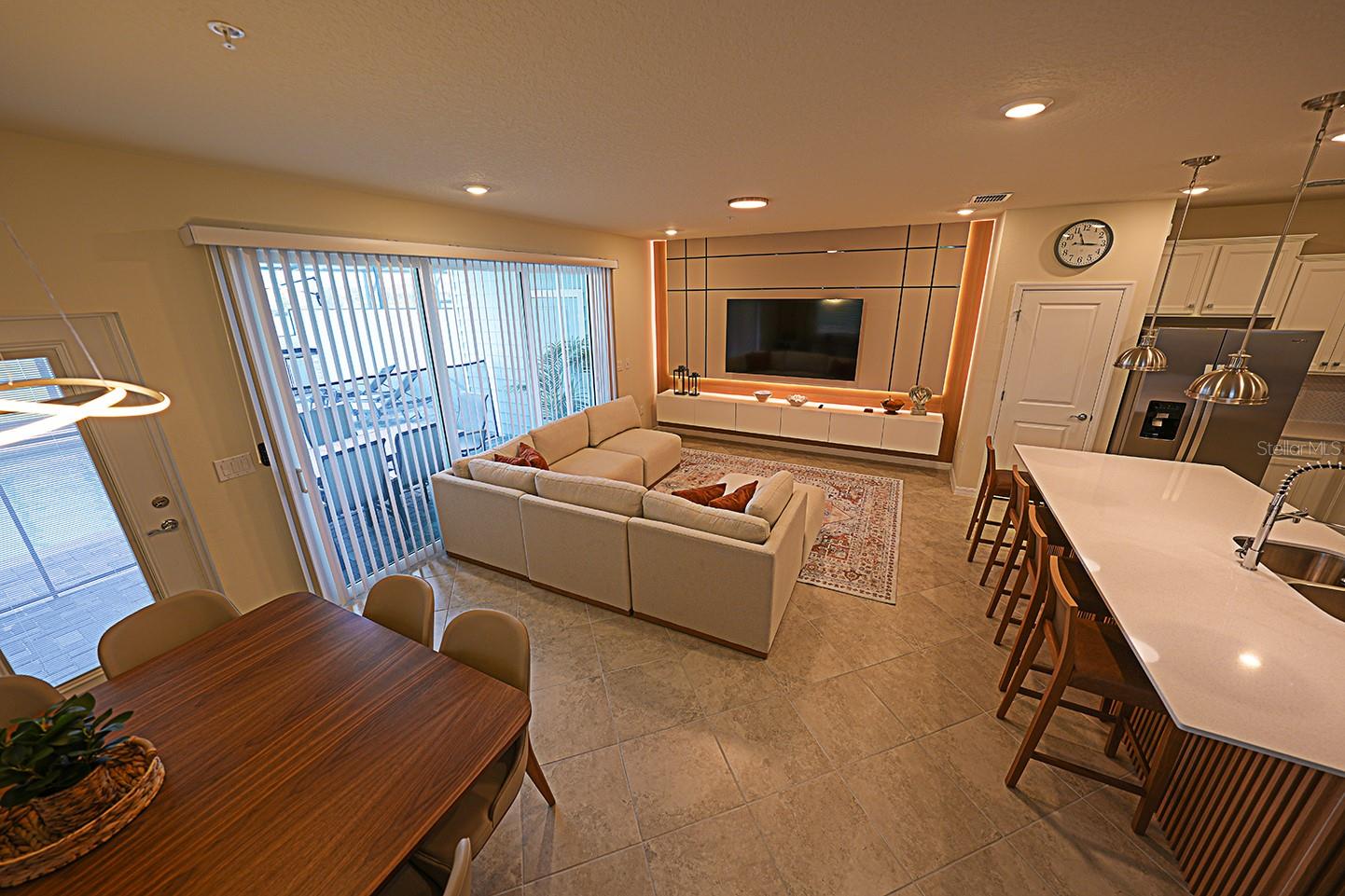 WINDSOR CAY - Residential