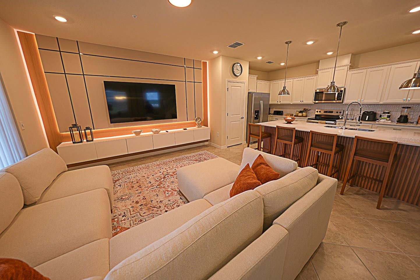 WINDSOR CAY - Residential