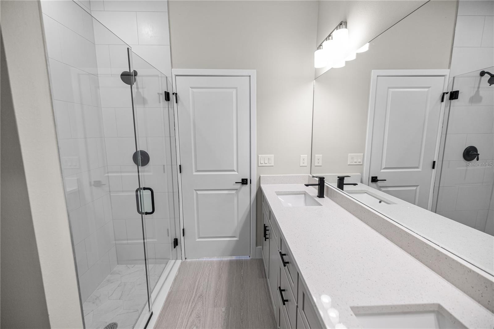 MARION OAKS UN 03 - Residential Income