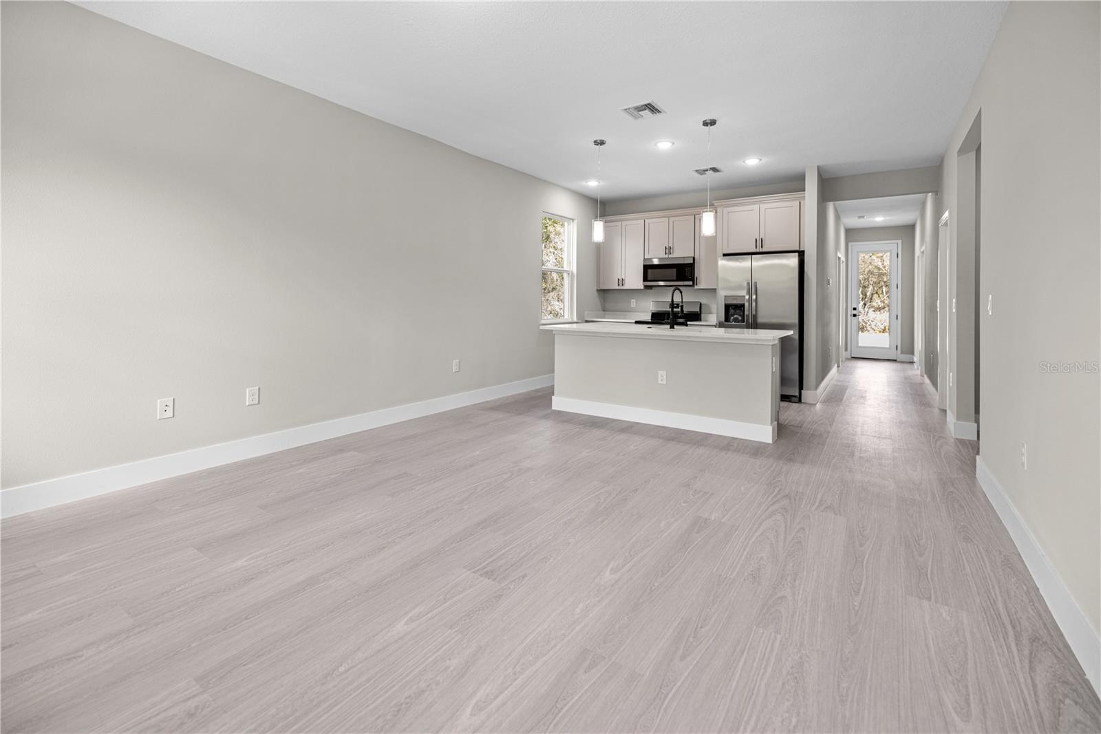 MARION OAKS UN 03 - Residential Income