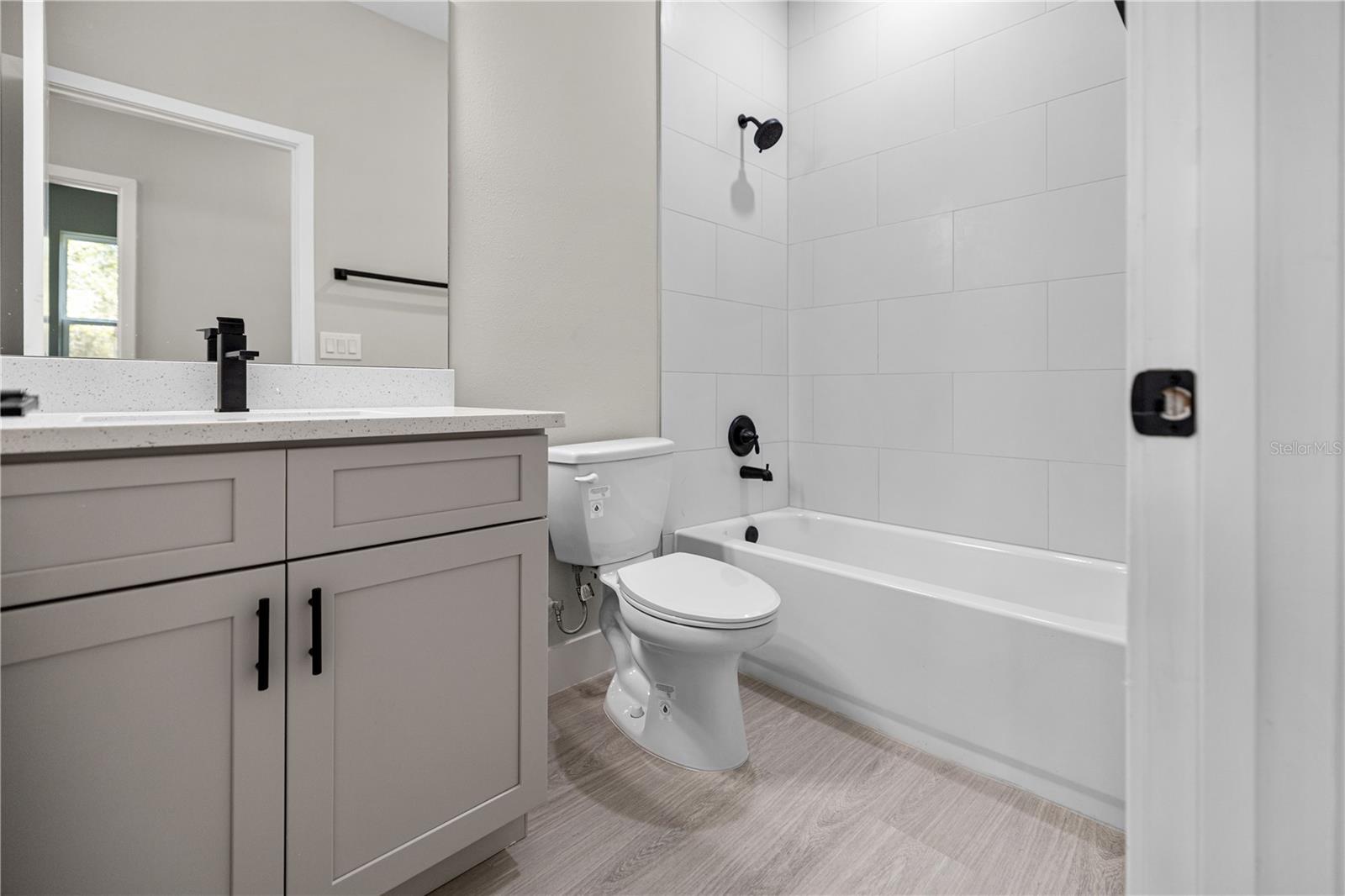 MARION OAKS UN 03 - Residential Income