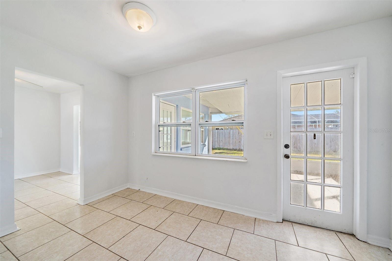 SOUTH VENICE - Residential