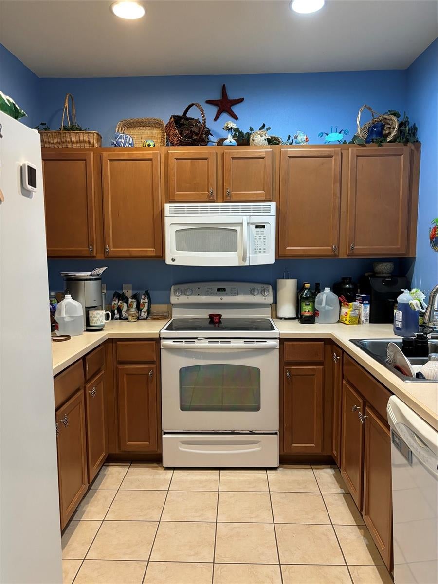 3825 45TH TERRACE W 104