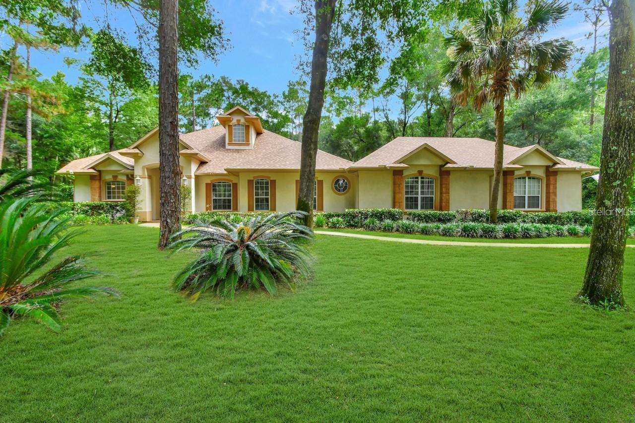 1875 GLENWOOD OAKS LANE