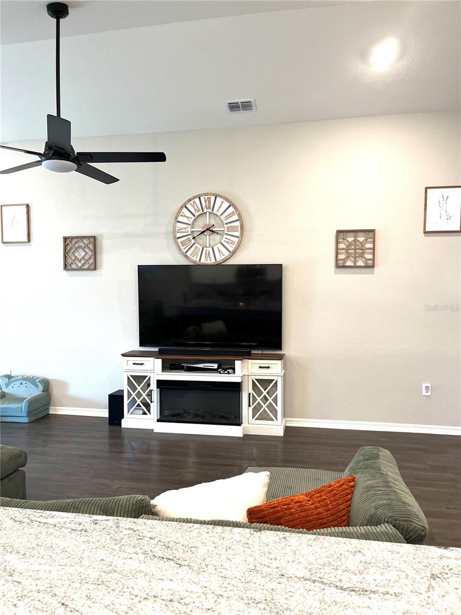 ENCLAVE/LK MYRTLE - Residential