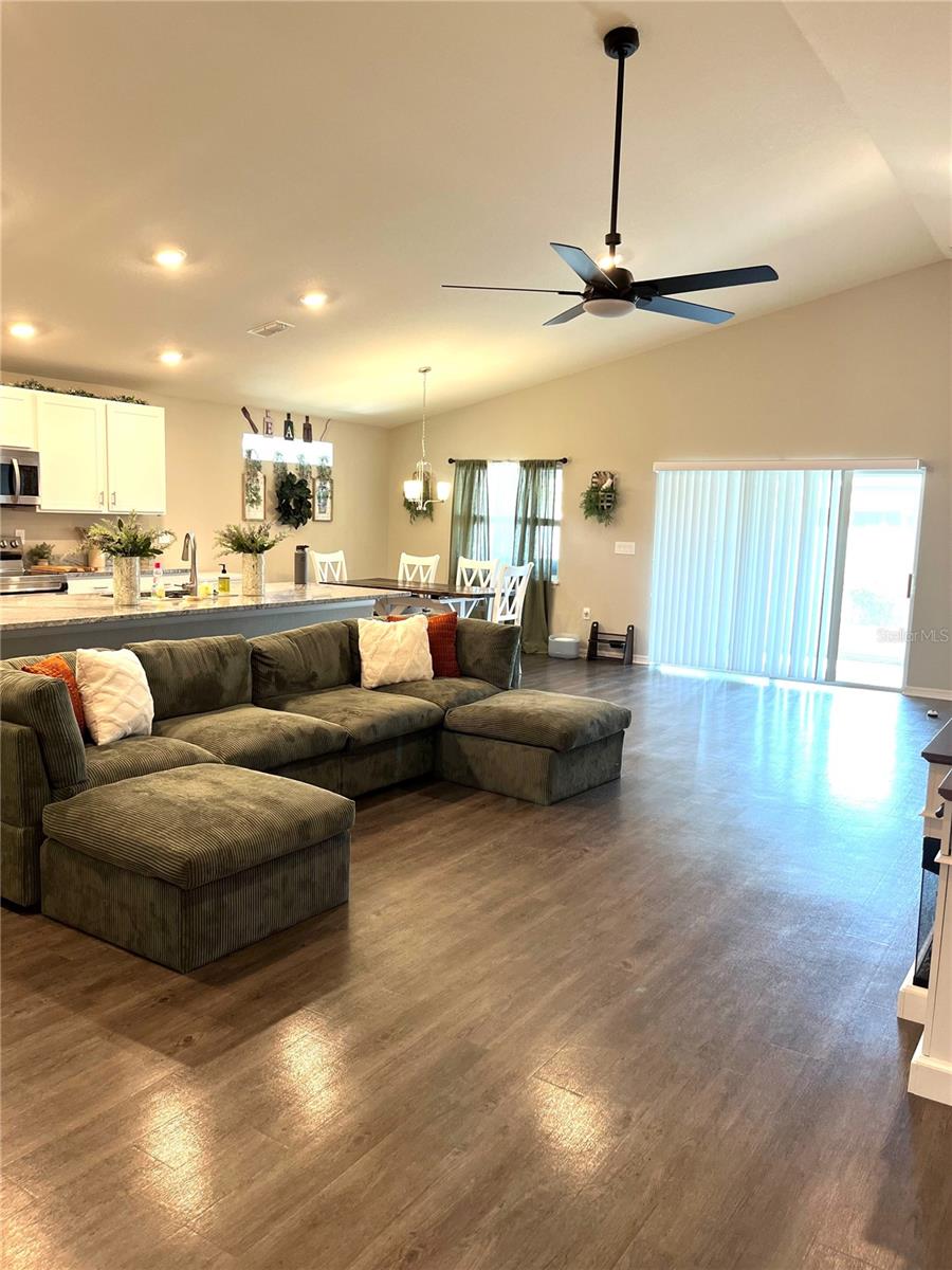 ENCLAVE/LK MYRTLE - Residential